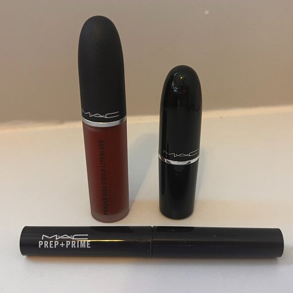 MAC lip bundle - Picture 1 of 6